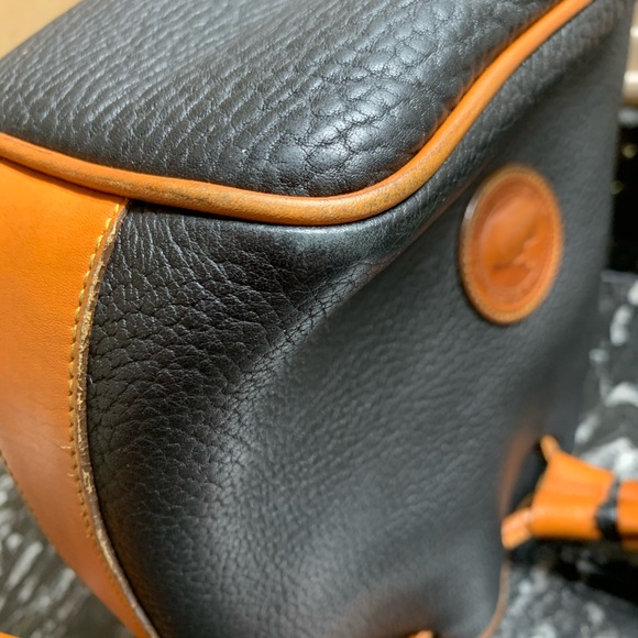 Authentic Dooney & Bourke Drawstring Bag Medium - Picture 6 of 10